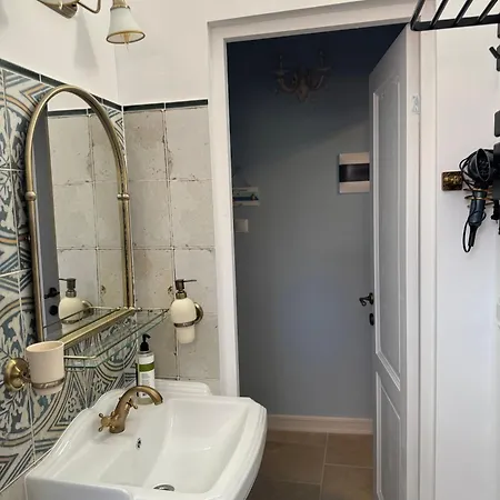 Carmen's 1st Floor With Floor Sea View And Roof Terrace- דירה Lákones