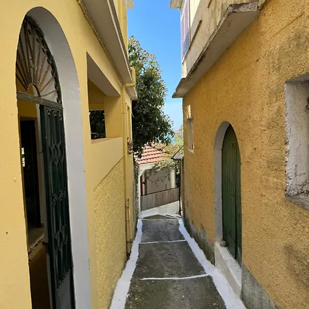 Carmen's 1st Floor With Floor Sea View And Roof Terrace- Lakones